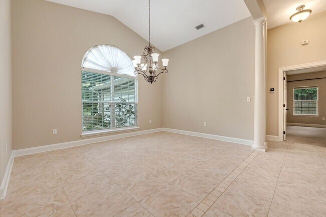 Building Photo - Gorgeous Southern Living Home in Coveted S...