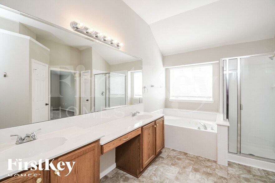 Building Photo - 403 Canadian Trail