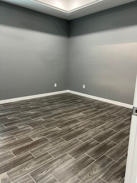 Building Photo - 3104 W Driftwood St