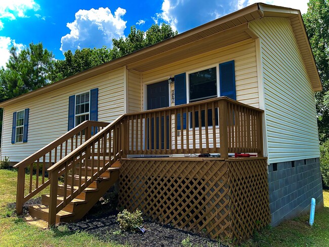 Building Photo - 367 E Reedy Fork Rd