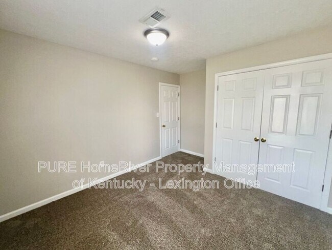 Building Photo - 126 Grinder Ct