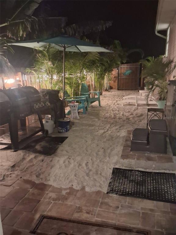 Building Photo - 216 Berry St