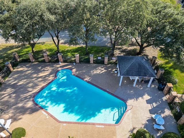 Building Photo - 1520 Beach Ln