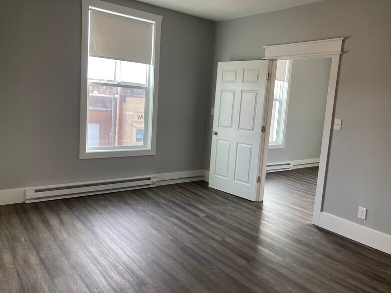 Bedroom - 231 2nd Ave NE