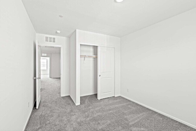 Building Photo - 4919 Olive Mesa Ave