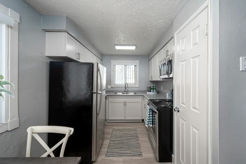 Morton Meadows Kitchen (7).jpg - Morton Meadows Apartments