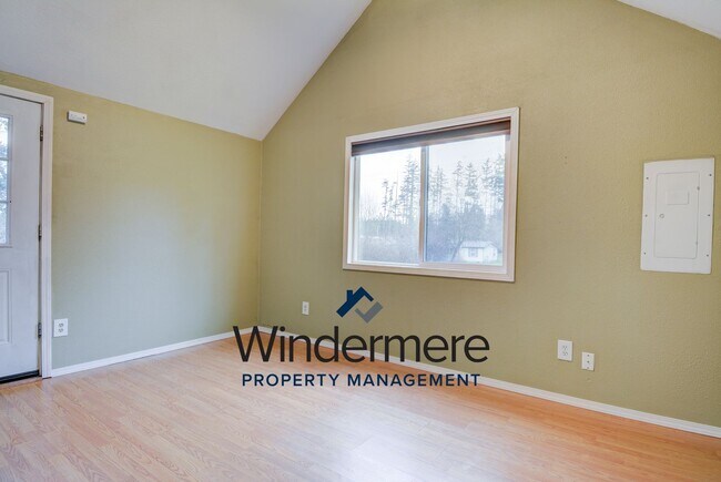 Building Photo - 1 Bed 1 Bath House in Rolling Hills