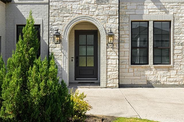 Building Photo - 1611 Cottonwood Trl