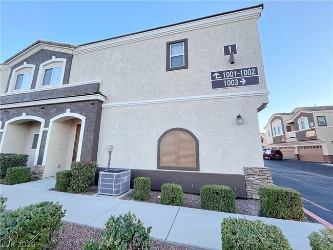 Building Photo - 9303 Gilcrease Ave