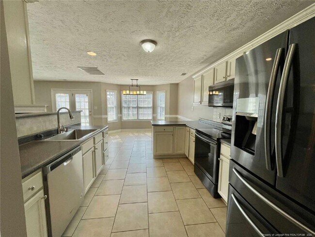 Building Photo - 193 Lochwood Dr