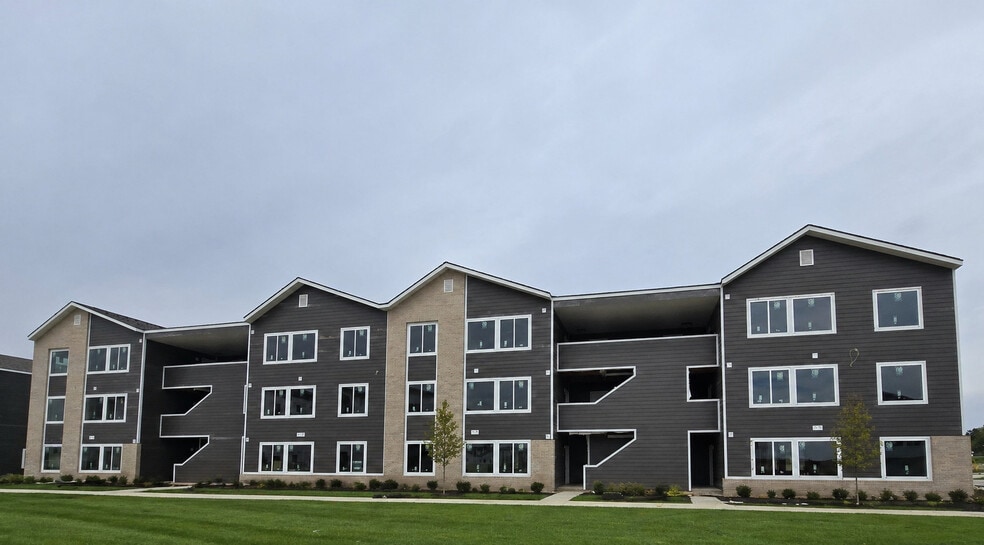 Building Photo - Tallgrass Apartments