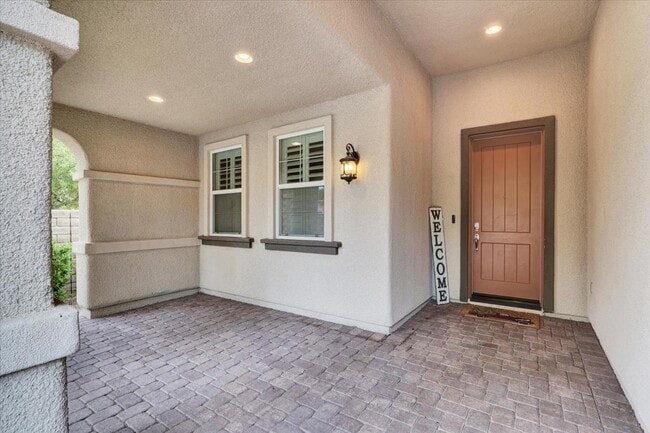 Building Photo - 12057 La Palmera Ave