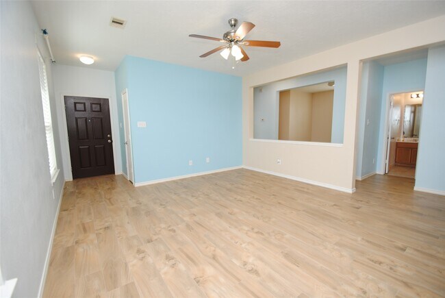 Building Photo - 18410 Fair Grange Ln