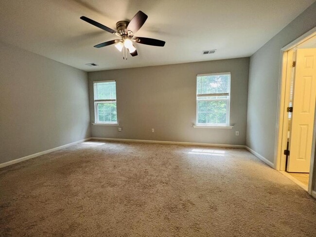 Building Photo - 3507 Spring Rd