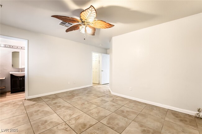 Building Photo - 780 Salt Flats Cir