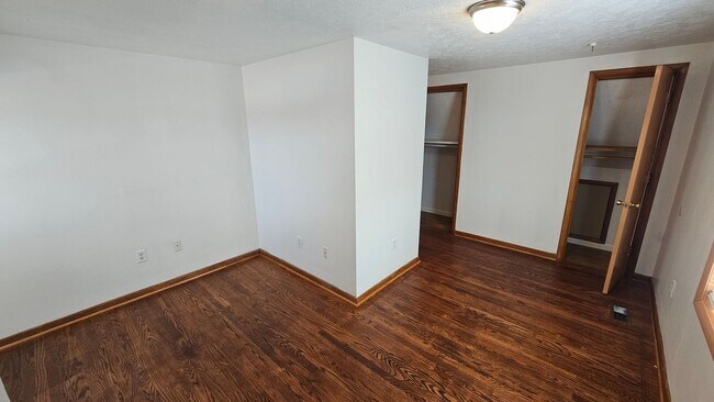 Building Photo - 1314 N Lincoln St