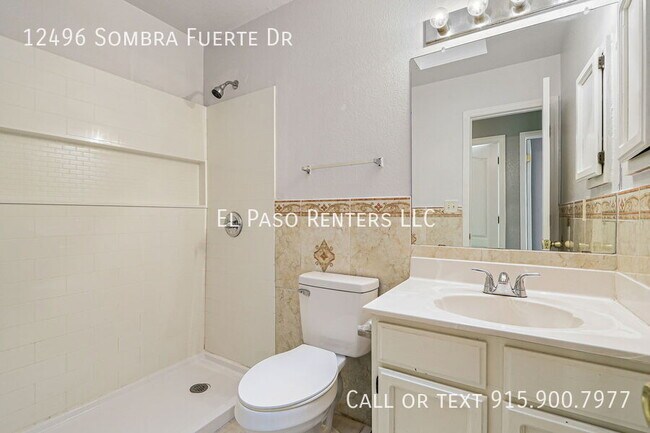 Building Photo - 12496 Sombra Fuerte Dr