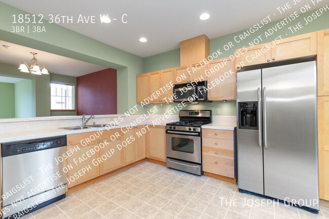 Building Photo - 18512 36th Ave W