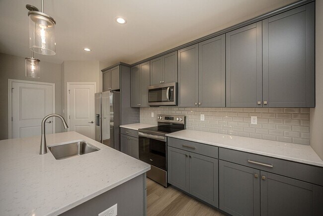 Building Photo - Brand New Construction, 3 bed, 2.5 Bath Townhome