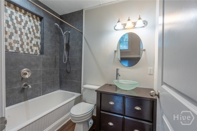 Building Photo - 3312 Falligant Ave
