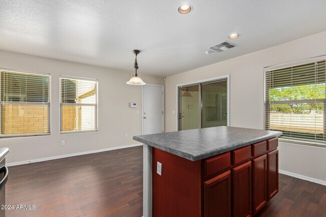 Building Photo - 17255 N 184th Dr