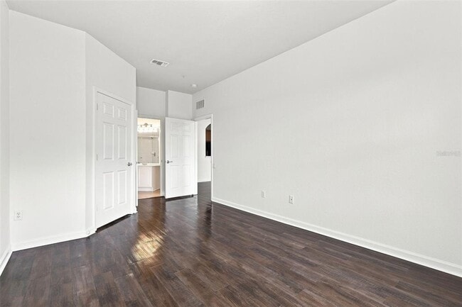 Building Photo - 3326 Robert Trent Jones Dr