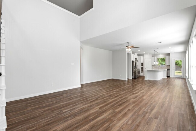 Building Photo - 8017 Whisper Grove Dr