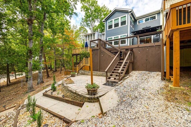 Building Photo - 26012 Misty Way Dr