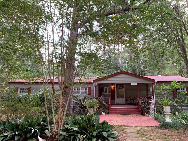 Building Photo - Furnished spacious 3/2.5 home. Corporate a...