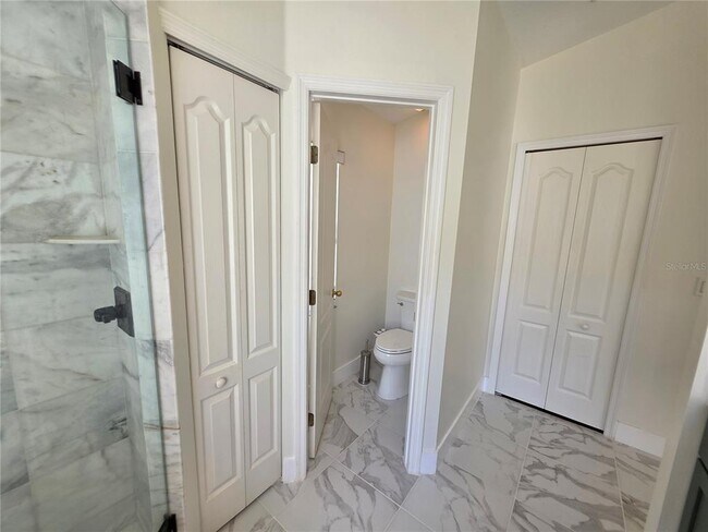 Building Photo - 730 Straw Lake Dr