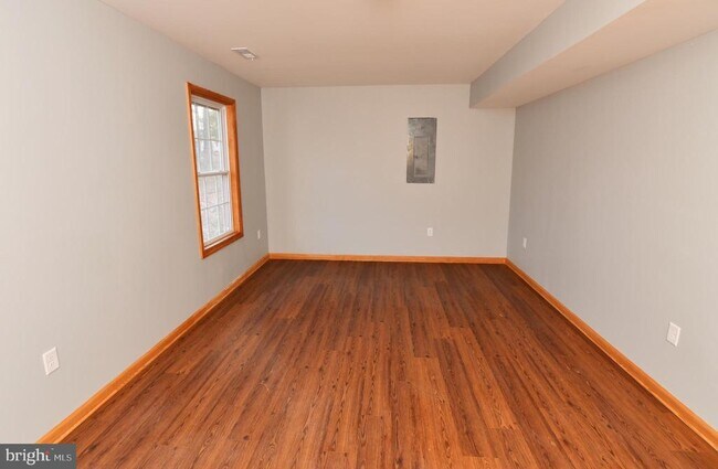 Building Photo - 603 Panther Dr