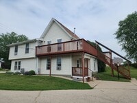 Building Photo - NEWLY updated 2 bedroom duplex