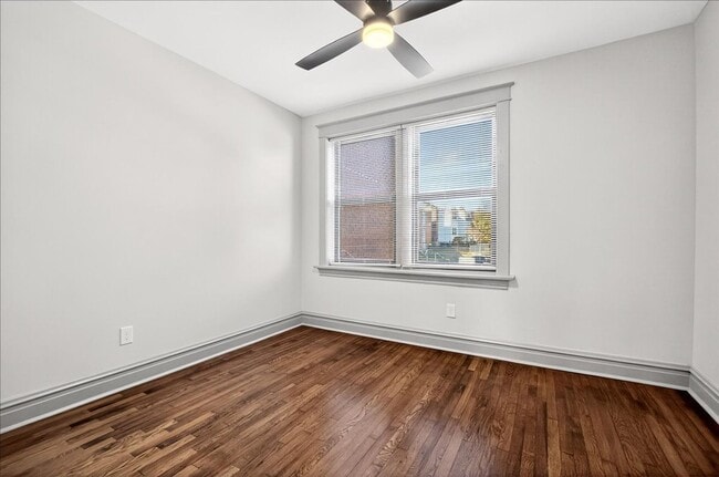 Building Photo - Glowing, Girl