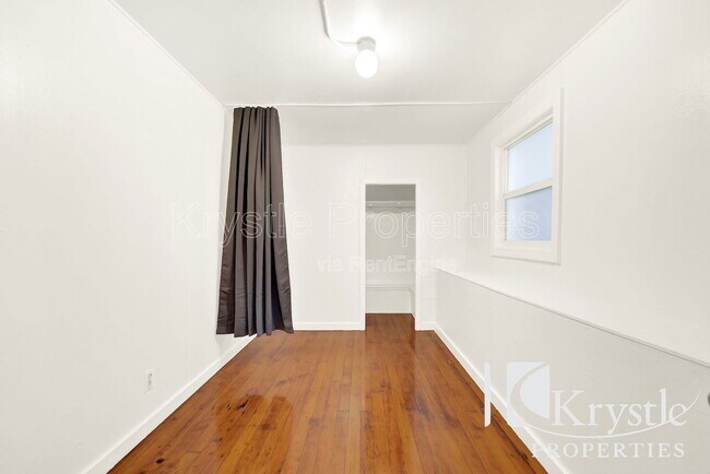 Building Photo - 519 Virginia St