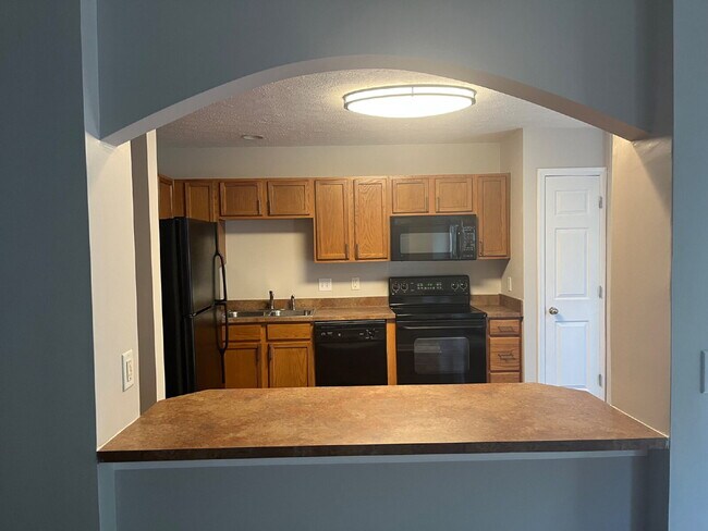 Building Photo - Charming 2 Bed, 2.5 Bath Townhouse in Nashville - Perfect Rental Opportunity!