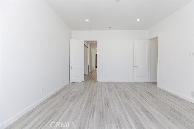 Building Photo - 1039 E Santa Anita Ave