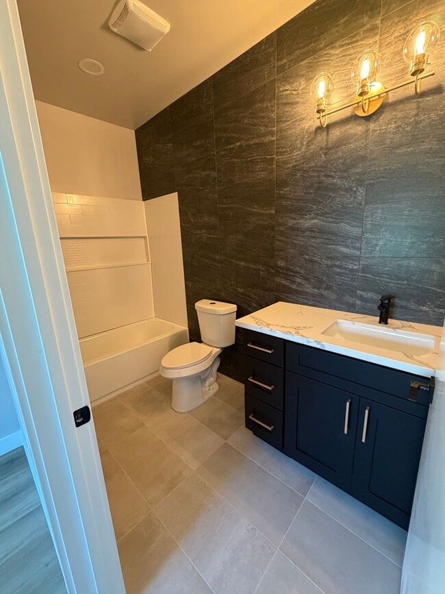 Building Photo - 3365 A St