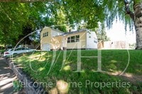 Building Photo - Remodeled Single-Family Home Close to Whitman College