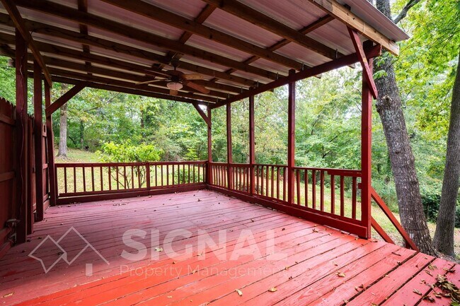 Building Photo - 1304 Shades Run Cir