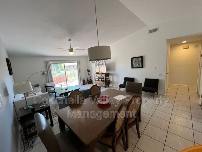 Building Photo - 82135 Bergman Dr