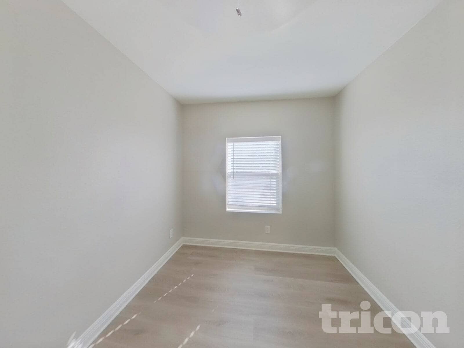 Building Photo - 2280 Winchester Dr