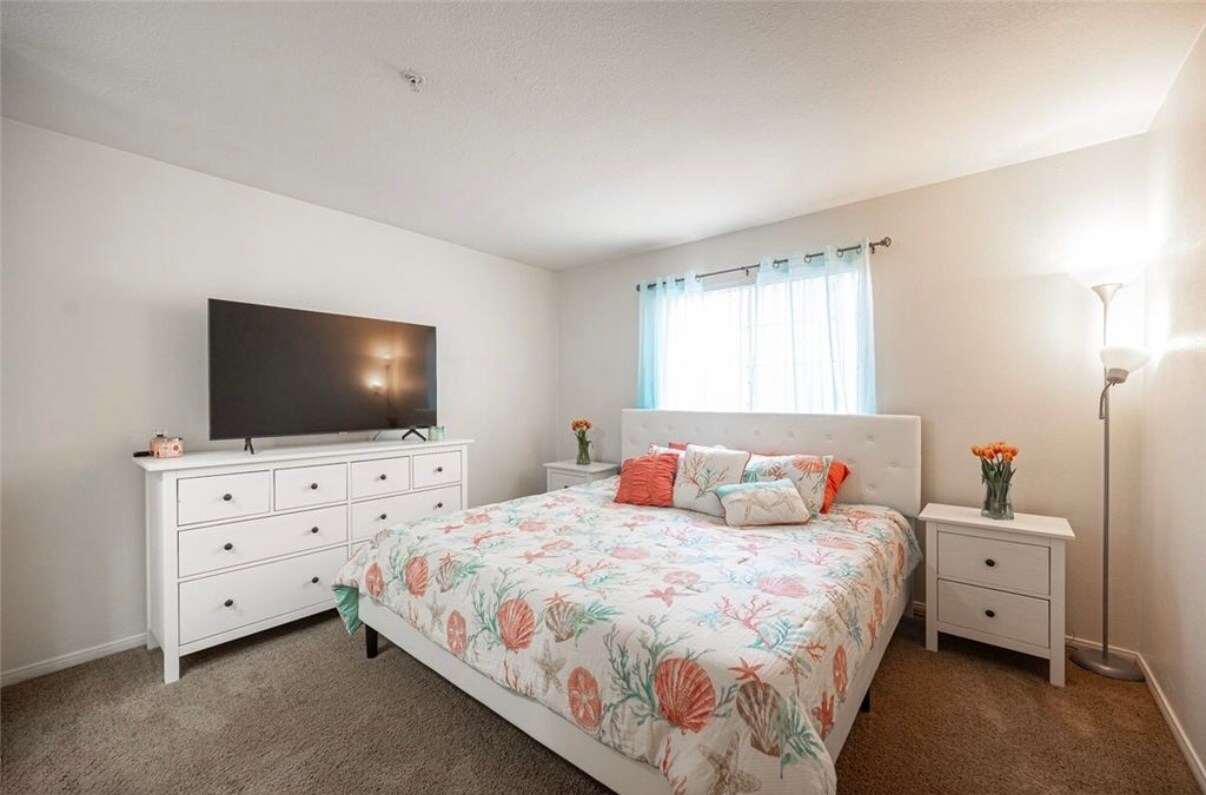 Building Photo - 2110 Sealion Dr