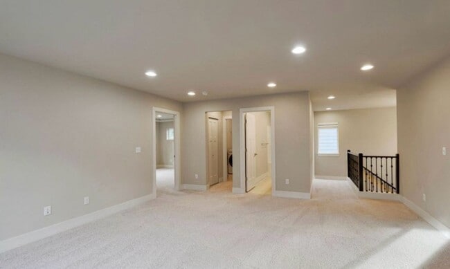Building Photo - Upscale Bothell home in quiet Neighborhood!