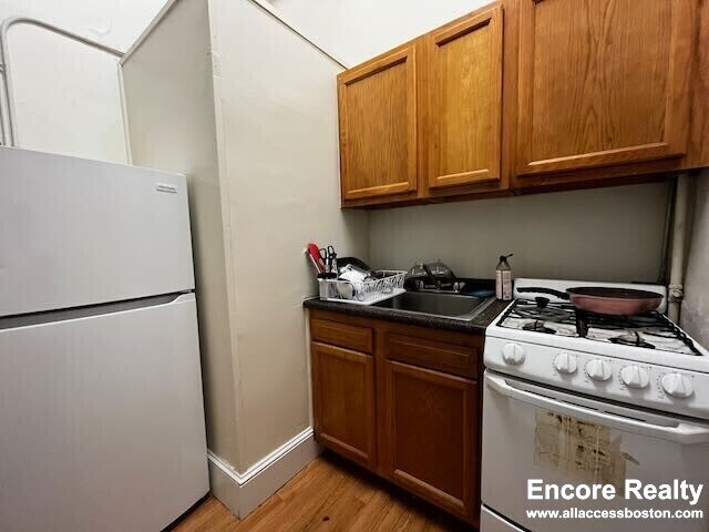 Building Photo - 1173 Boylston St