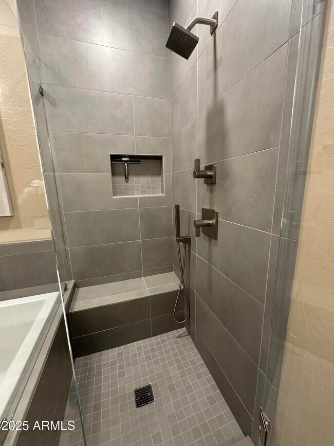 Building Photo - 11489 E Raintree Dr