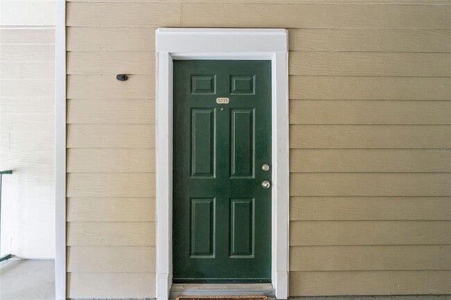 Building Photo - 13015 Plantation Park Cir