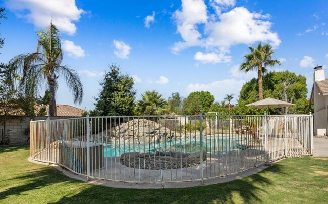 Building Photo - 13019 Queen Palm Ct