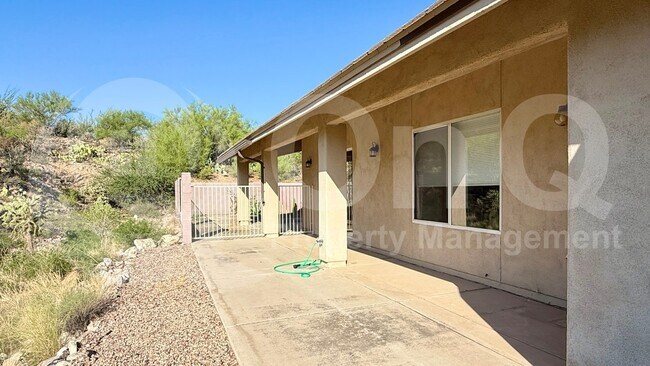 Building Photo - 824 S Saguaro Ridge Pl