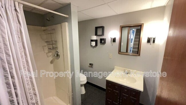 Building Photo - 5114 Caste Dr