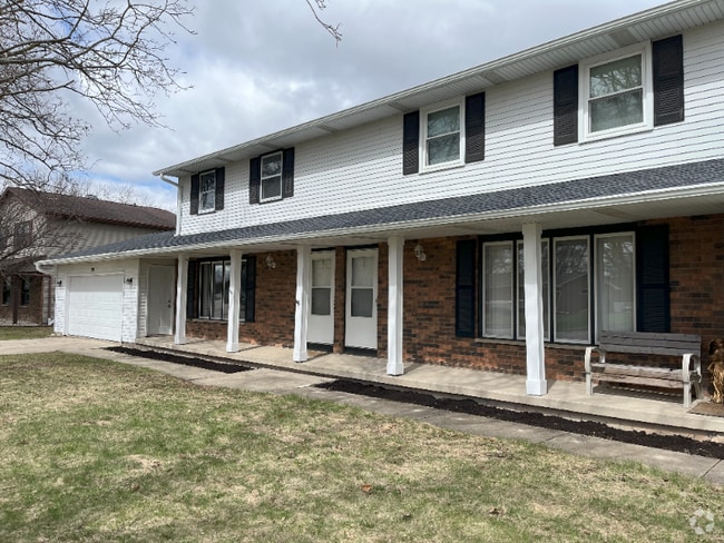 Building Photo - 3632 Glenbrooke Ln